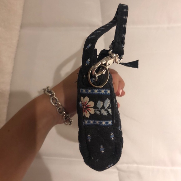 Vera Bradley wristlet - Picture 3 of 4